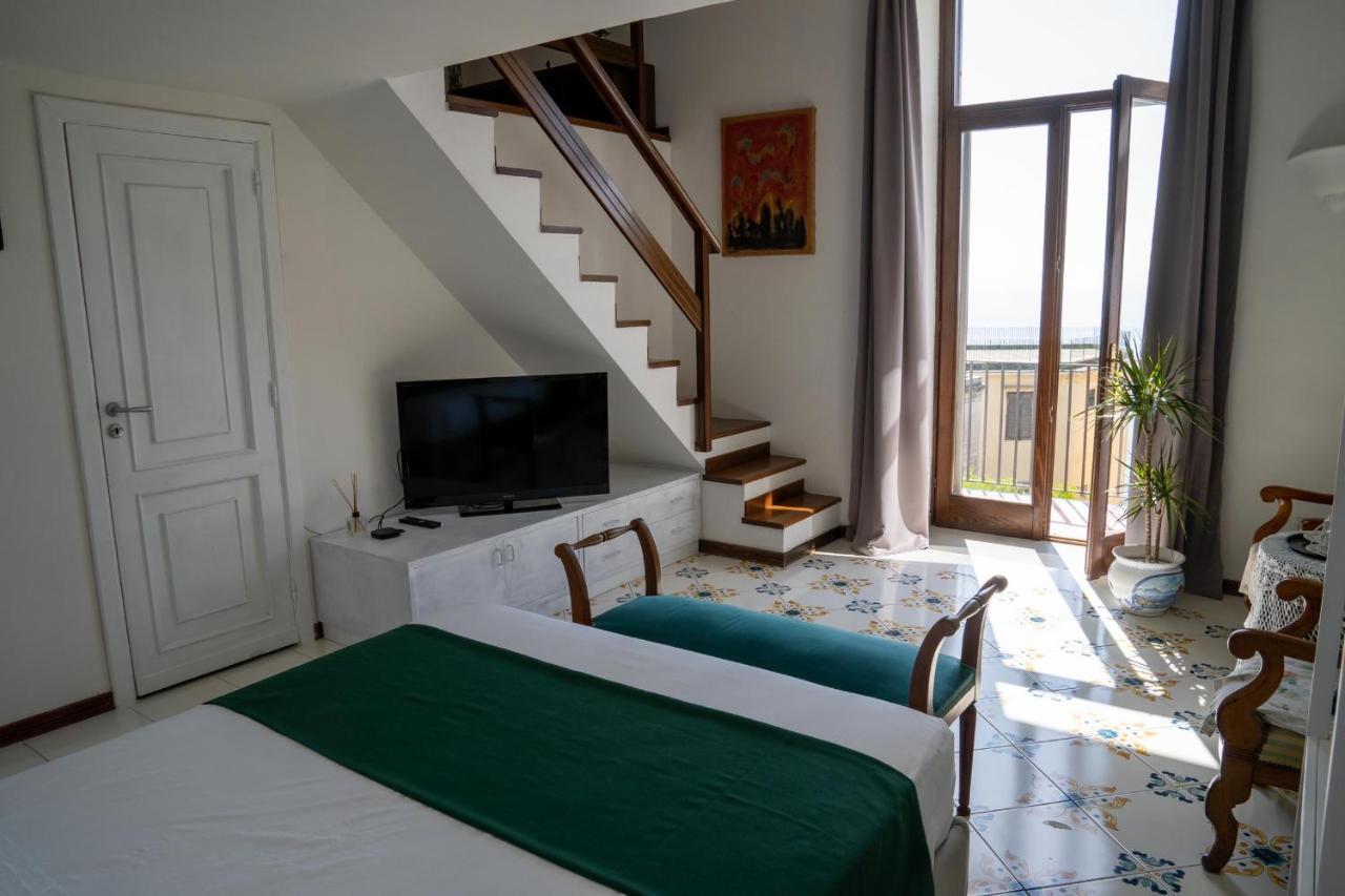 Le Stanze Di Sissi - Luxury Suites Nápoly Kültér fotó