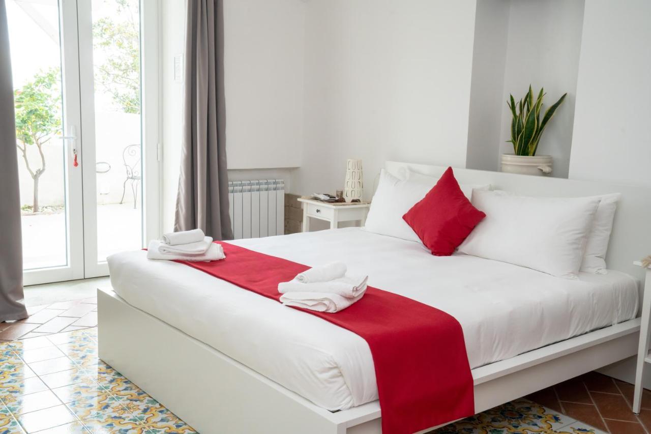 Le Stanze Di Sissi - Luxury Suites Nápoly Kültér fotó